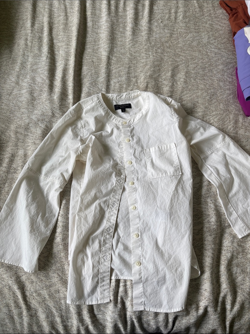 Banana Republic White Button-Down Pocket Shirt